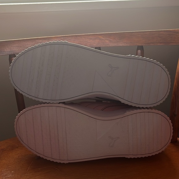 RARE CUSTOM  One-of-a-kind Puma Carina 2.0 Women’s Tennis Shoes Size 7.5 - Picture 10 of 11